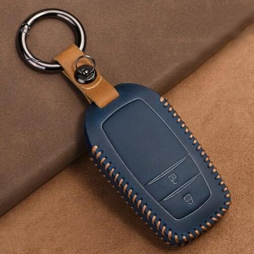 Leather Car Key Case Cover Protect for Toyota Yaris Camry Corolla Prado REIZ Crown RAV4 Hilux Auris Avensis Aygo Chr Prius Vitz