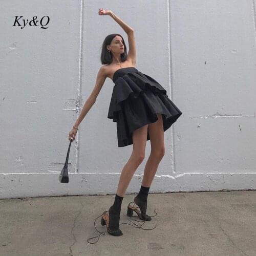 Brand Fashion Runway Strapless Cake Fluffy Dress 2021 New Women Black Individualistic Back Bandage Dresses Female Clothes