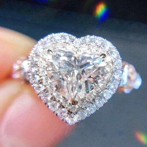 Luxury Fashion Simple and Elegant Heart-shaped Zircon Engagement Ring for Women, Exquisite High-end Sparkling Love Ball Jewelry
