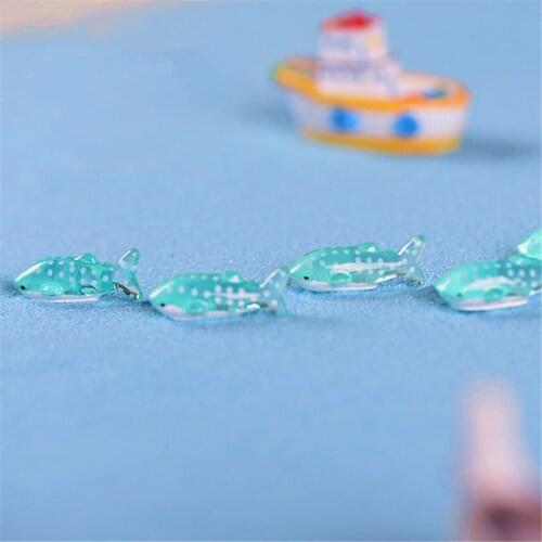 6pcs/lot Mini Cute Doll Spot Shark Fish Figurine Miniature Fairy Action Toy