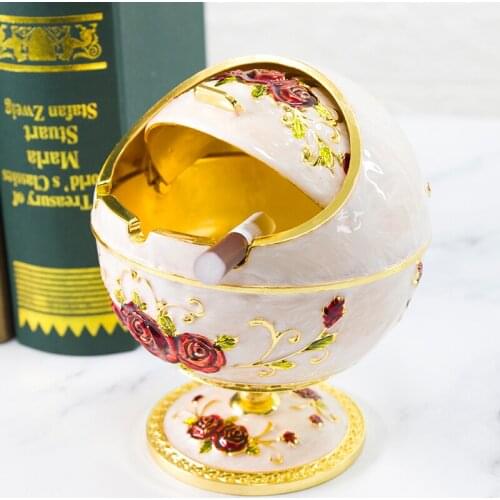 European style ashtray creative personality trend living room metal windproof ashtray with cover multifunctional retro ashtray