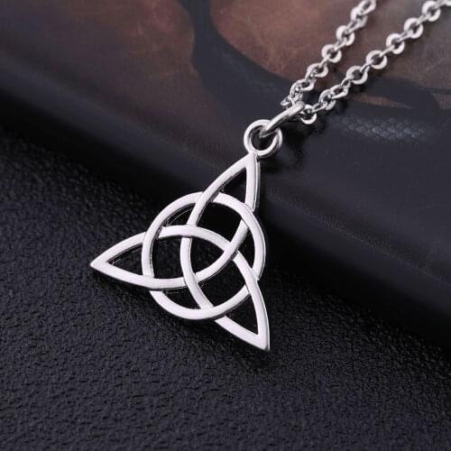 Skyrim Celtics Love Knot Geometric Pendant Necklace Antique Sliver Chain Necklace Link Long Chain Long Man Jewelry Making
