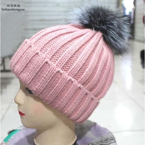 Linhaoshengyue 2017 New Hot Spring Autumn Winter Knitted Hat Silver Fox Ball Freeshipping