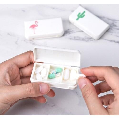 4@# 1Piece Fashion Convenient Storage Box Travel Outdoor Portable Women Tampons Casket Holder Tool Set Color Random