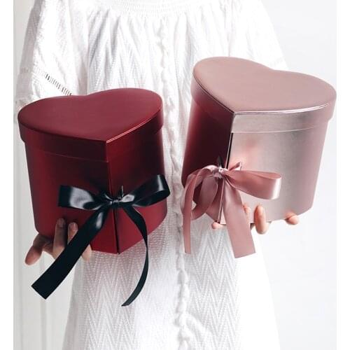 "Love HeartGift Cardboard CreativeWedding Favor Valentines Day Florist Party Hand Gift Flower Decoration Packaging Box Pattern"