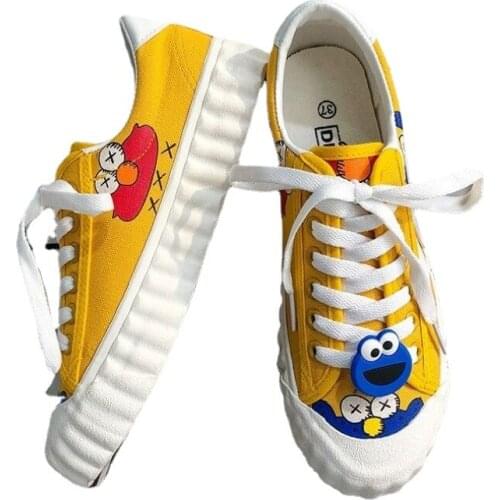 2021 New Women Casual Shoes INS Fashion New Female Yellow Cartoon Animation Vulcanized Sneakers Lace Up Canvas Shoes Woman