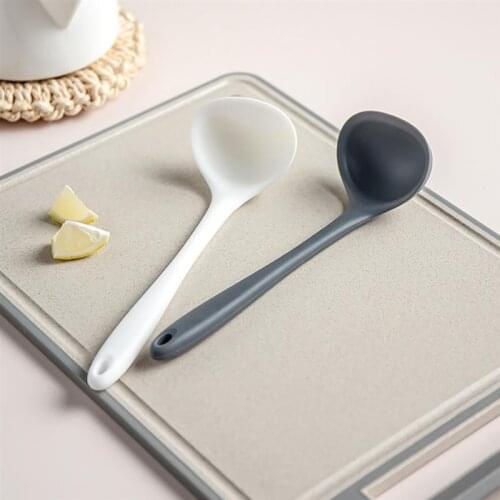 1pc Long Spoons Silicone Non-slip Long Handle Round Spoons for Soup Cooking Mixing Stirr Easy to Clean Kitchen Tableware
