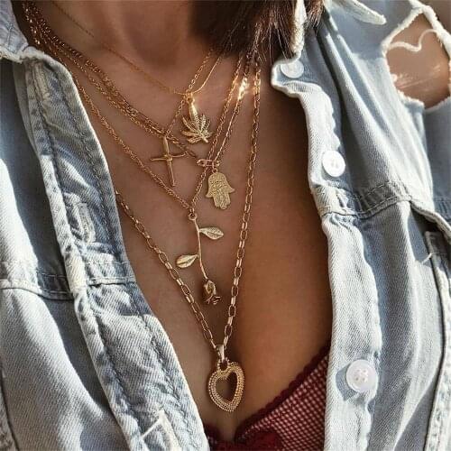 5 Pcs/Set Vintage Female Necklace Heart Rose Cross Maple Palm Pendant Multilayer Gold Necklace Set Summer Lady Jewelry Wear