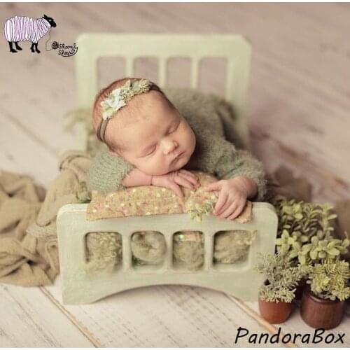 Wooden Bed Newborn Photography Props Infant Baby Boy Girl Photo Shoot Studio Posing Wood Sofa Basket Foto Shooting Accessories