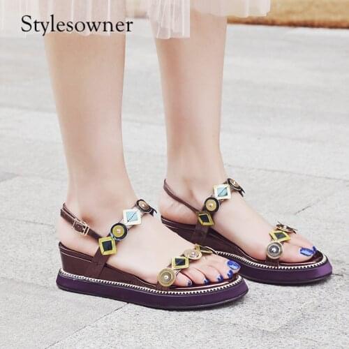 Stylesowner 2018 Summer New Flat Casual Sandals Cow Leather Flower with Metal Decoration Novelty Height increasing Female Sandal