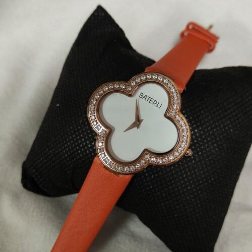 2020 New Arrival Pearl Dial Quartz Women Watches Rose Gold Steel Flower Case With Diamond lady Watch to girlfriend A175