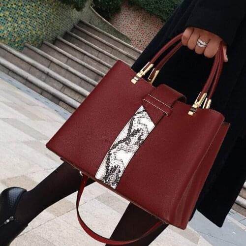 100% Cow Leather Handbag 2021 Fashion New Large-capacity Red All-match Single Shoulder Messenger Ladies Purses Cc Gg louisvuiton