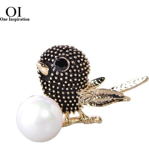 OI Vintage Bird Shape Brooches Simulated Pearl Retro Animal Brooch Jewelry Women Girls Party Scarf Suit Pins Accessories