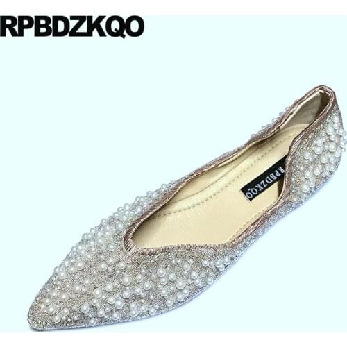 Korean Fashion 2021 Pointy Pearl Ladies Beautiful Flats Shoes Women Pointed Toe China Slip On Spring Autumn Designer Chinese