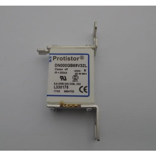 DN000GB69V32L Thermal Fuse 32A 690V Ceramic Fuse DC Fuses for Switch Electrical Protection