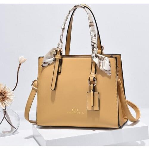 Fashion Silk Scarf Decoration Handbags 2021 New Ladies Square Handbag Ladies Shoulder Messenger Bag Simple Shopping Totes Bag