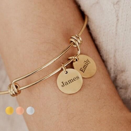 Personalized Stainless Steel Engraved Custom Name Charm Bracelet Mothers Day Gift for Mom Grandma Bracelets Bangles 3 Colors