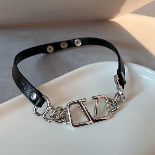 Origin Summer Exquisite Letter Splice Leather Chokers Necklace for Women Unique Design Metal Necklace Jewelry Accessories