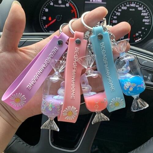 New Fashion Cartoon Doll Pendant Cute Acrylic Candy Rabbit Floating Quicksand Keychain Liquid Women Key Chain Gift