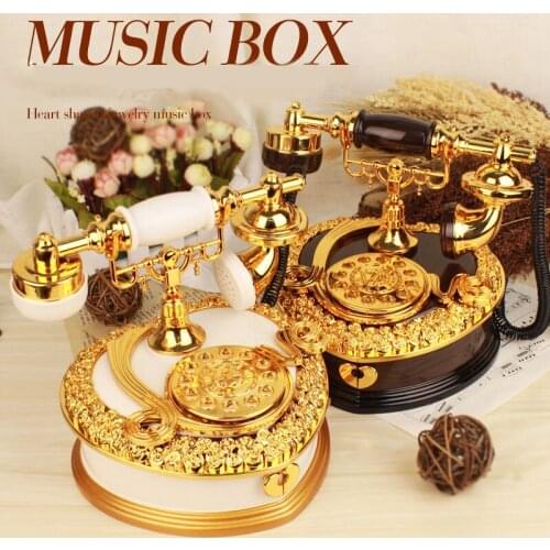 Luxury Retro Phone Music Box Hand Cranked Gold Telephone Jewelry Case European Photograph Props Phone Figurine