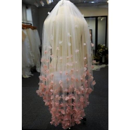 Bridal Veils High Quality Fingertip Length Ivory/white Veil For Petals Wedding With Comb