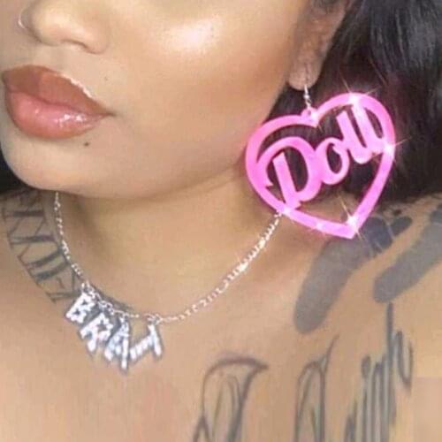 Y2K Harajuku Letter Heart Shaped Dangle Earrings For Women Acrylic Pink Vintage Fashion Charm Cool Punk Drop Earrings Jewelry