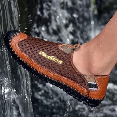 Summer Mens Sandals Classic Mens Shoes Walking Beach Sandals Outdoor Mens Roman Sandals Casual Mesh Shoes Men Designer Shoes