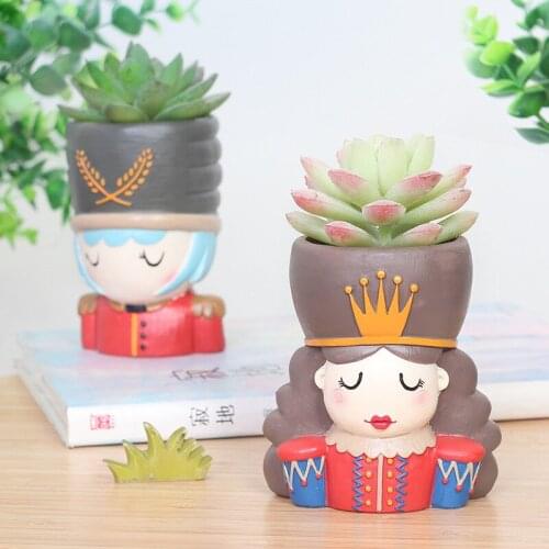 1pc Nutcracker Design Flower Planter Pot Resin Succulent Plant Pot Fairy Garden King Queen Desktop Flowerpot