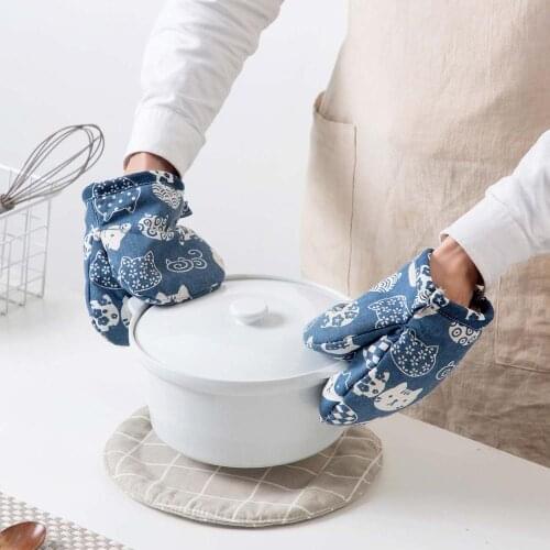 Cartoon Thicken Oven Mitts Pot Holder Kitchen Cooking Microwave Oven Gloves Heat Resistant Mitts BBQ Baking Gloves Potholder