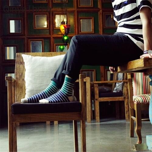 New Men Cotton Socks Antibacterial Leisure Comfortable Breathable Striped Sporting Business Crew Male Calcetines Meias Dropship