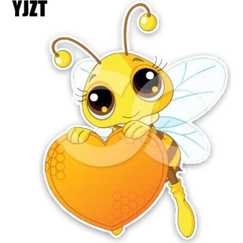 YJZT 14.2CM*16.1CM The Honeybee Holds The Heart Shaped Honey Decal PVC Originality Personality Car Sticker 12-300622