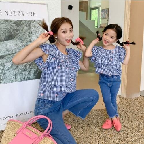 Fashion Mommy And Girls Matching Tops Summer Family Matching Outfits Cute Fly Sleeve Plaid Shirts For Mother And Daughter 2021