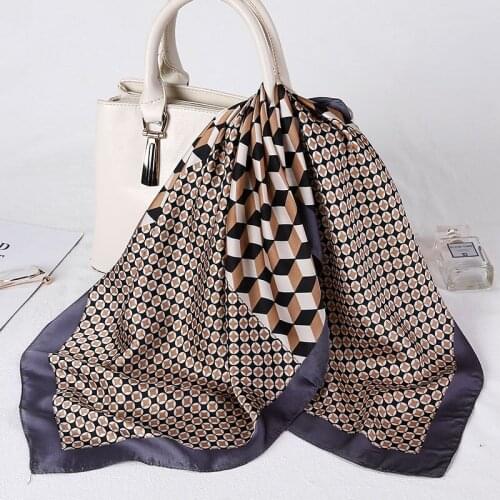 2021 New Design Print Women Scarf Shawl Wrap Foulard Female Bandana Square Neck Scarves Hairband Foulard Female Handkerchief