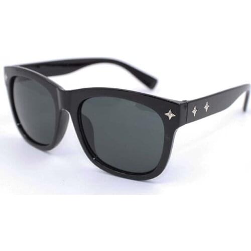 Fashion Square Retro Sunglasses Women Men Rice Nails Big Frame Sun Glasses Brand Design Photochromic Eyewear UV W05