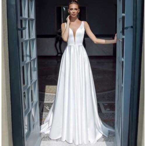 Simple Deep V-neck Satin Wedding Dresses Beaded A-line Boho Bride Dress Sexy Back Vestido de Novia