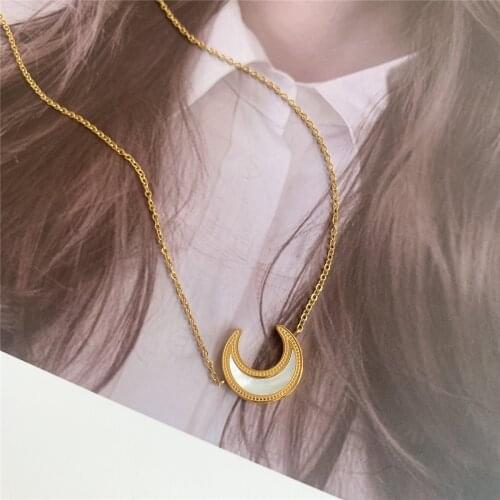 Women Jewelry Moon Real Pearl Choker Necklace Titanium With 18K Gold Punk Party Designer Club Cocktail Ins Rare Japan Korea