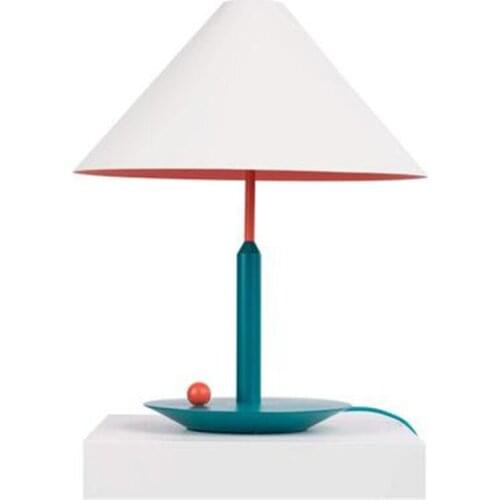 Post-modern Simple Designer Metal Table Lamp for Foyer Apartment Bed Room Fashion Reading Lamp H 55cm 2491
