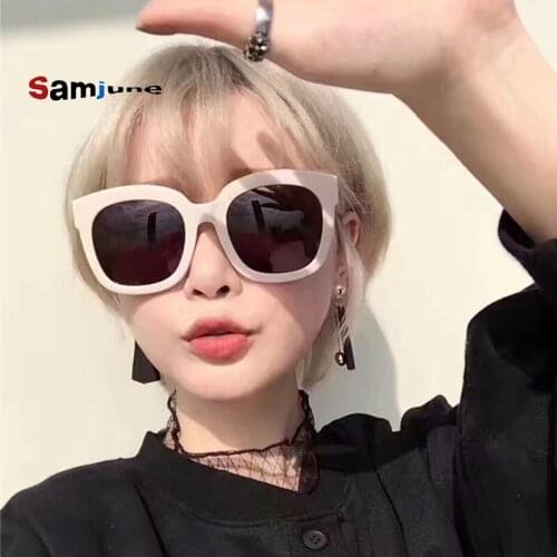 Samjune 2018 Trendy Vintage Sunglasses Women Men UV400 Black Mirror Coating Sun Glasses Retro Hipster Goggles Oculos de sol