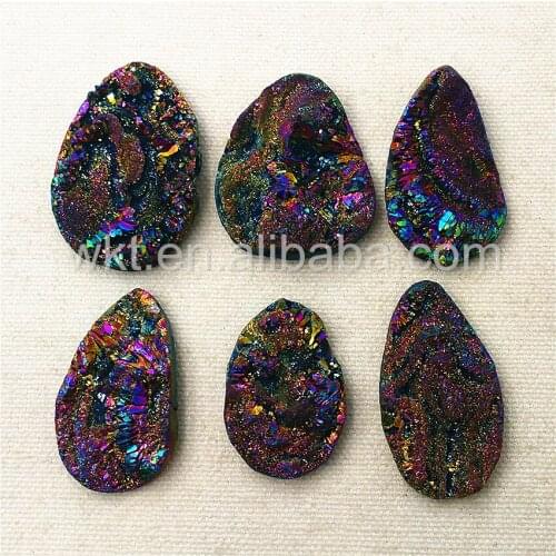 WT-G200 5pcs Wholesale Rainbow Titanium Stone,30-40mm natural druzy at gate in random shape with titanium electroplated