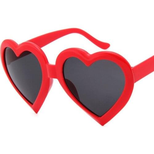 2018 New Fashion Love Heart Shaped Sunglasses Women Brand Designer Eyewear Sun Glasses Mirror Black Sunglass Female UV400 Hot