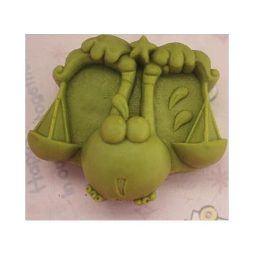 C200 the zodiac Apparently a soap mold/handmade soap mold/silicone soap mold