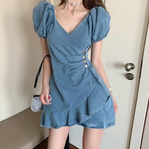 Large size denim dress womens summer waist slimming design feeling ruffled V-neck bubble sleeve fishtail dress Summer
