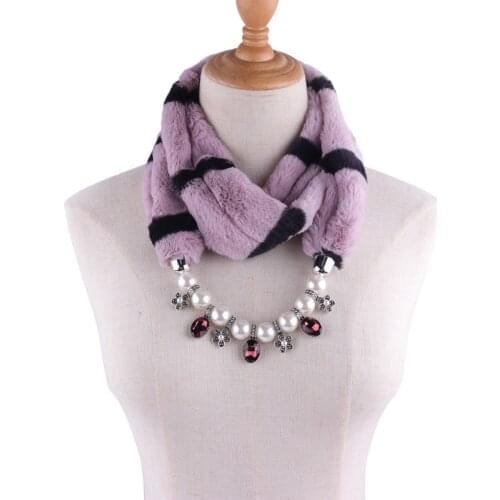 Winter New Luxury Alloy Beads Pendant Fur Necklace Scarves Collar Women Warm Faux Fur Pendants Scarf And Necklace Female Echarpe
