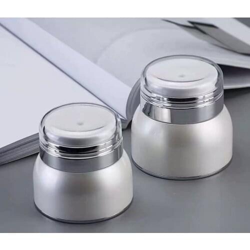 30g/50g Vacuum Refillable Bottles Travel Cosmetic Empty Bottle Reusable Dispenser Bottle for Face Cream Press Style Box