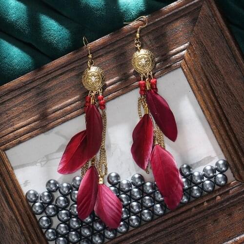2020 Womens Handmade Long Chain Feather Earrings Indian Jhumka Jewelry Gold Metal Round Flower Carved Dangle Earrings Hangers