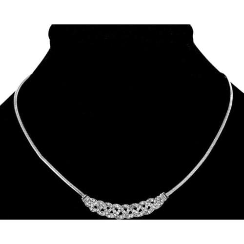 COTO DGMG Chokers On The Neck