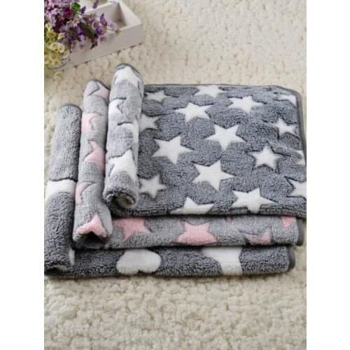 Pet Dog Cat Bed Blanket Pet Warm Sleeping Blanket Portable Coral Fleece Anti-skid Mat with Star Pattern Puppy Cat Sofa Cushion