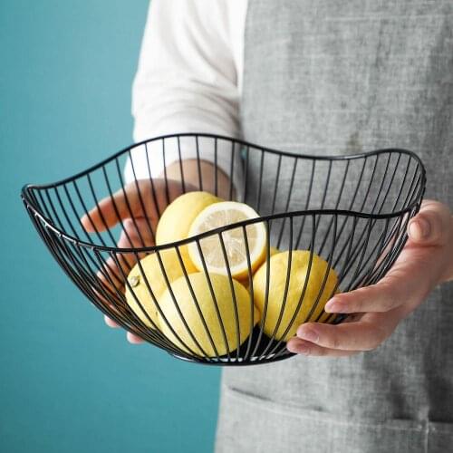 2020New Creative Irregular Desktop Fruit Basket Kitchen Iron Snacks Candy Storage Basket Fruit Plate Table Sundries Organizer