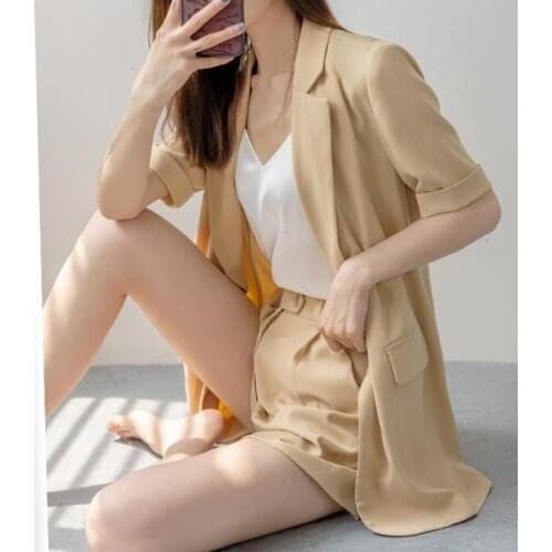 2021 summer plus size womens thin short-sleeved small suit outer suit fat sister casual suit shorts two-piece suit