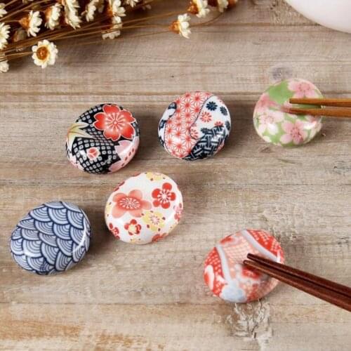 Japanese Ceramic Fortune Chopstick Stand Super Cute Kitten Chopstick Support